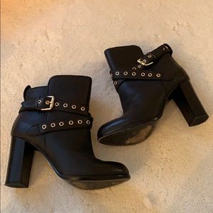 Modern Vice Elsa boot in Black
